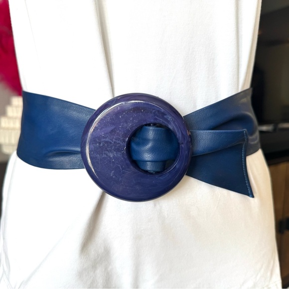 Vintage Accessories - Vintage Blue Leather Belt with Blue Acrylic Buckle